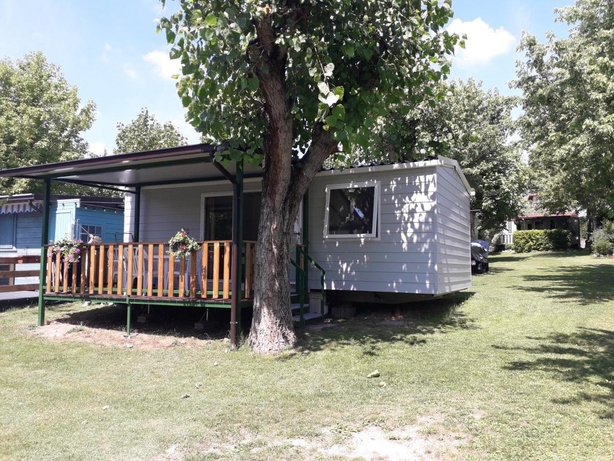 Campeggio Bruno Moniga del Garda Bagian luar foto