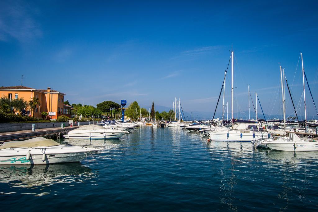 Campeggio Bruno Hotel Moniga del Garda Bagian luar foto