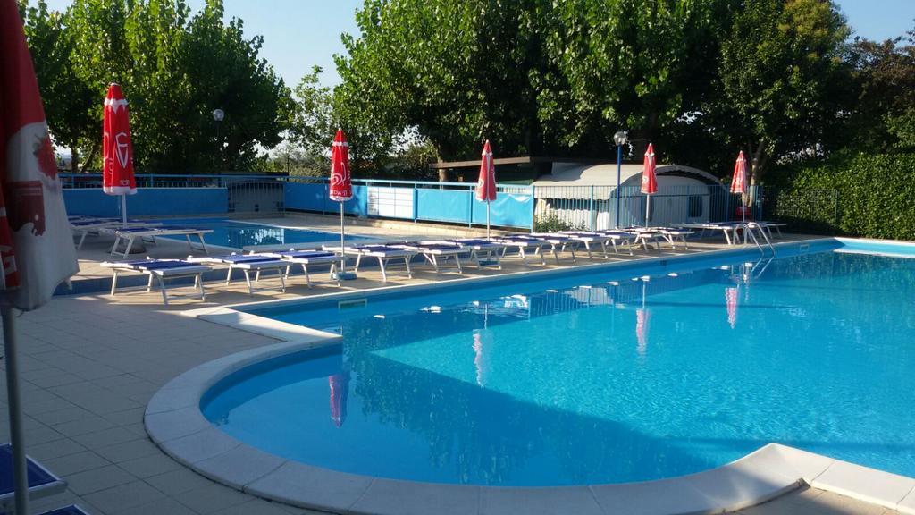 Campeggio Bruno Moniga del Garda Bagian luar foto